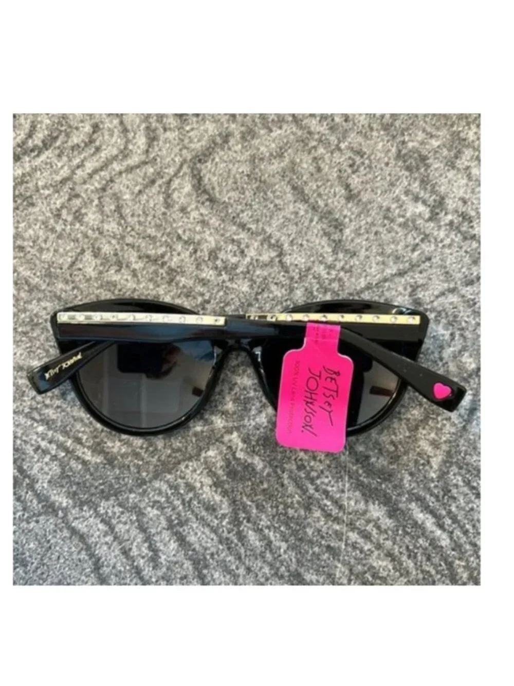 New Betsey Johnson Feeling Rosy Sunglasses Red Black Pink Roses Cat Eye …